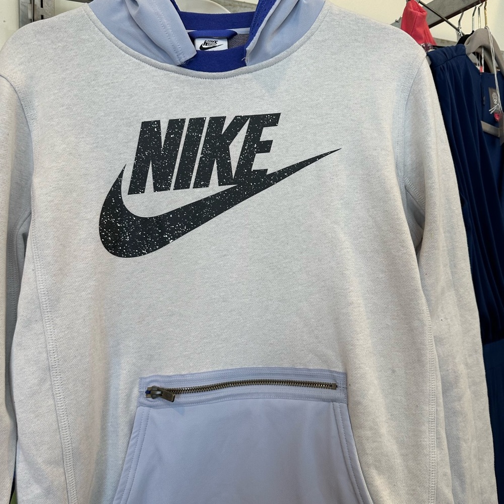 Nike sweat shirt